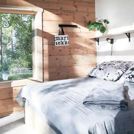 Niemi-kapee Sammal - Modern By The Naesijaervi Apartament *