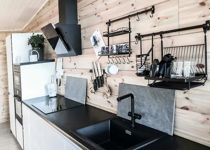 Апартаменты Niemi-kapee Sammal - Modern By The Naesijaervi Тампере